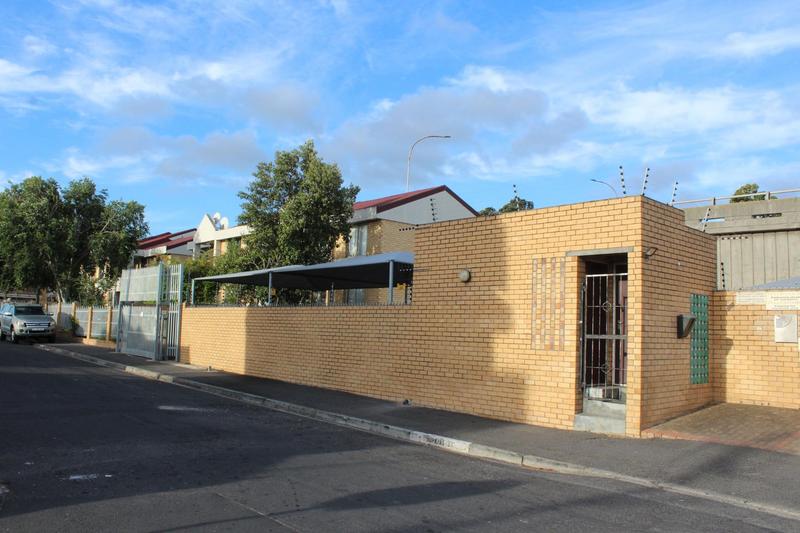 1 Bedroom Property for Sale in Churchill Estate Western Cape